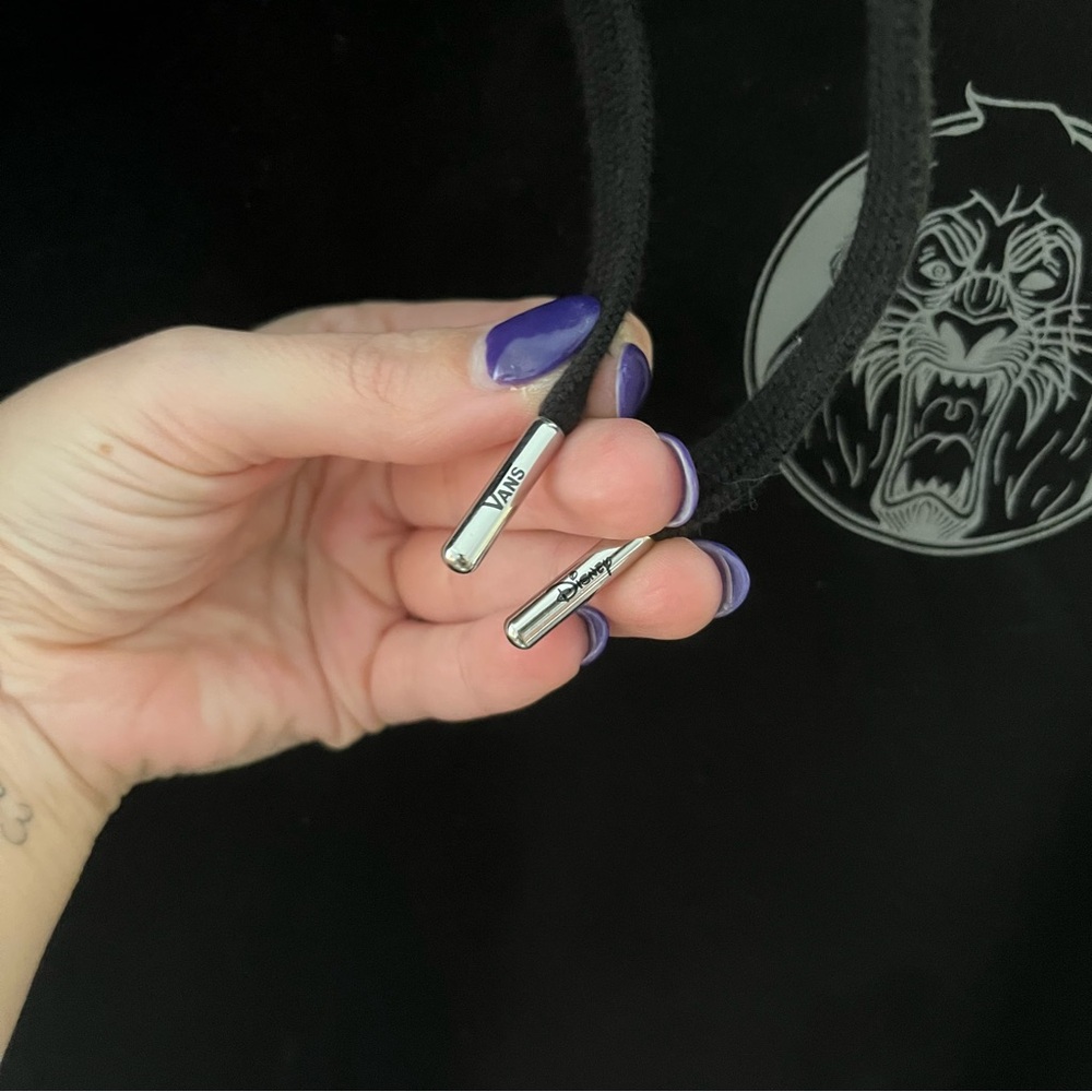 Disney X Vans The Lion King Scar Black Hoodie Size Small - Picture 9 of 15